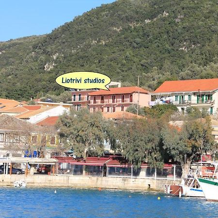 Liotrivi Studios Vasiliki Exteriör bild