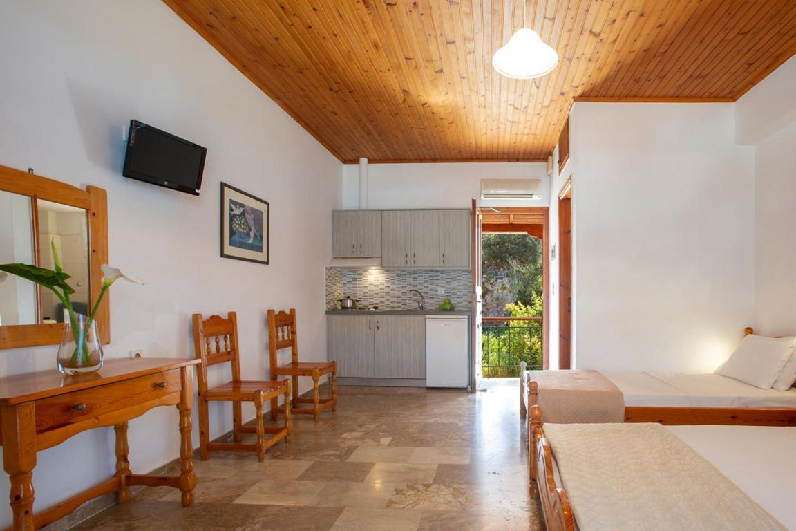 Liotrivi Studios Vasiliki Exteriör bild
